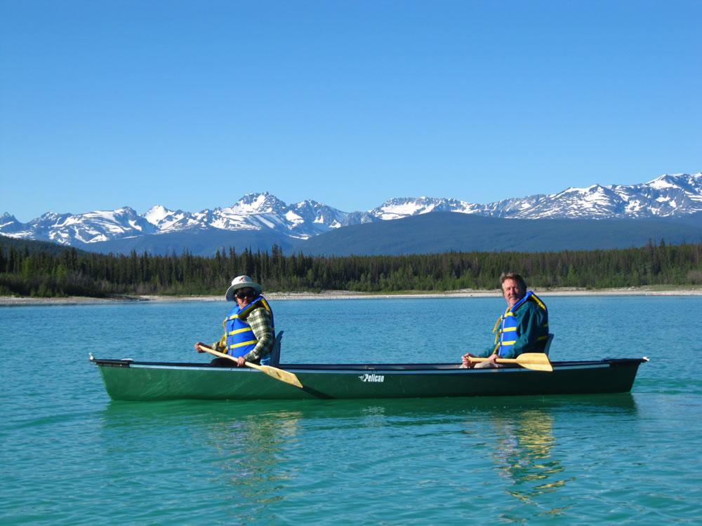 Eagle Bear Lodge Tatla Lake Exterior photo